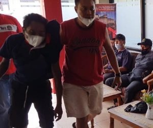 Kapook ! Pelaku Pembunuhan Pria Asal Jombang di Trowulan Dihadiahi Timah Panas