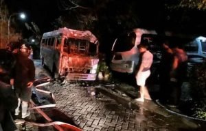 Lampu Asesoris Bermasalah Elf Di Ponorogo Ludes Terbakar