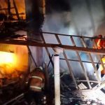 Rumah Nenek 70 Tahun di Blitar Ludes Terbakar