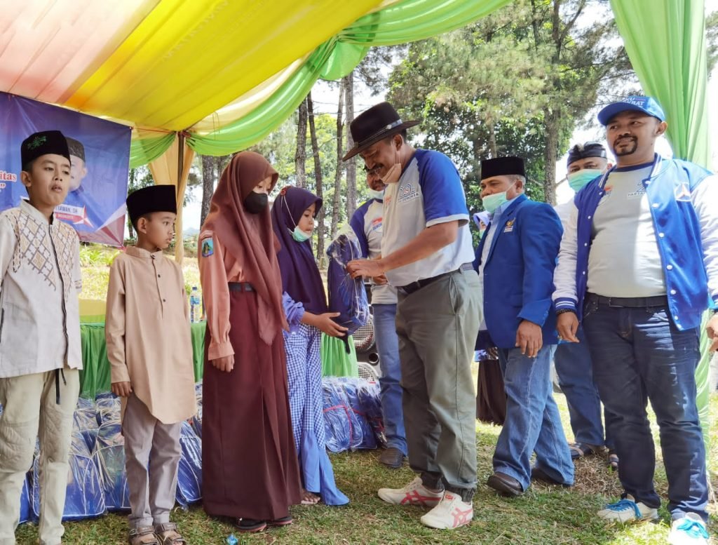 Peringati HUT Ke 20 Tahun, DPC Partai Demokrat Mojokerto Santuni 500 Anak Yatim