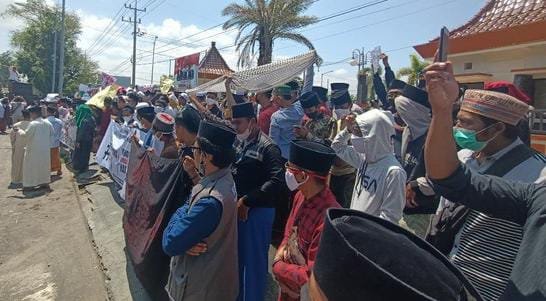 Dukung KPK, Kasus Korupsi, Santri di Probolinggo, Santri demo