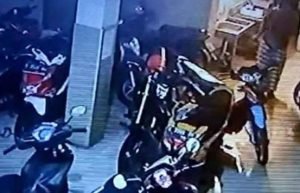 Motor Honda Scoopy di Sebuah Rumah Kos di Surabaya Raib Digondol Maling