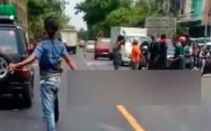 Kakak Beradik Tewas Setelah Terlibat Kecelakaan Dengan Dump Truk