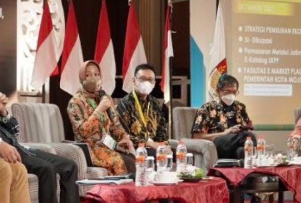 Ning ita, walikota mojokerto