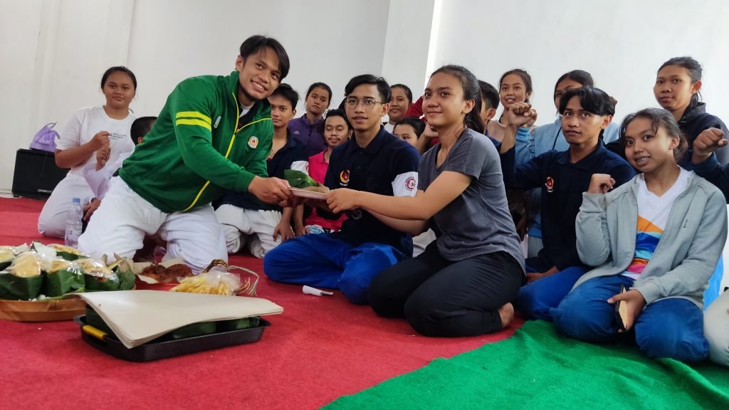 Juarai PON XX Papua, Dua Atlet Judo Disambut Gembira Warga Kota Mojokerto