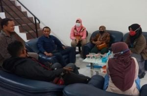 Mau Umroh Murah, Emak Emak Malah Kena Tipu Investasi Bodong