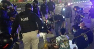 Curi Penutup Saluran Air Got, 3 Pemuda di Surabaya Diamankan