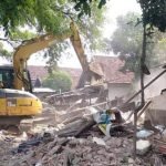 Pengembangan Stasiun, Bangunan Liar Dibongka, pasurua