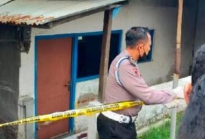 Ibu Dan Anak Ditemukan Terkapar Bersimbah Darah Di Dalam Rumahnya Bikin Geger