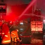 Ruko 4 Lantai Di Jalan Pasar Turi Surabaya, Ludes Terbakar