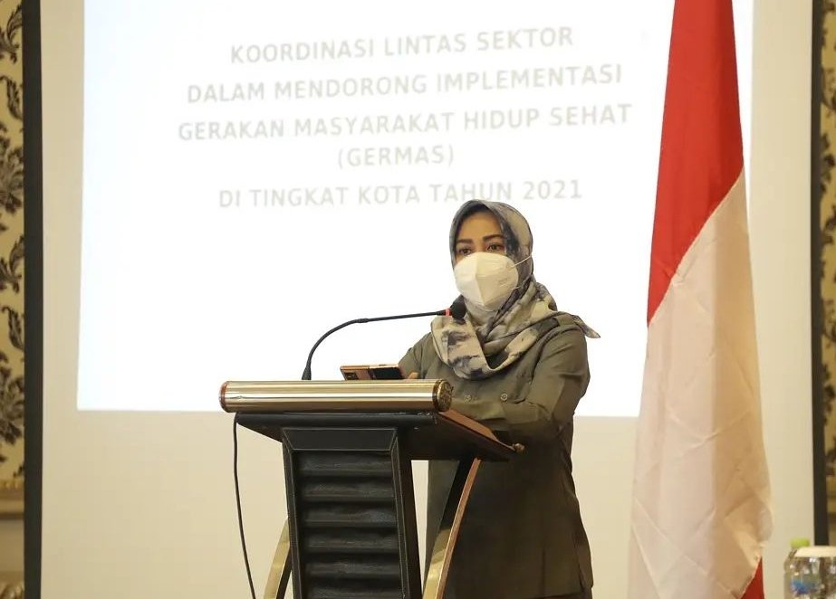 Walikota Mojokerto Ika Puspitasari, Germas