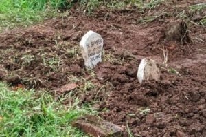 Warga Ponorogo Berkali – Kali Bongkar Makam Istrinya, Diduga Tak Iklas Ditinggalkan Sang Istri