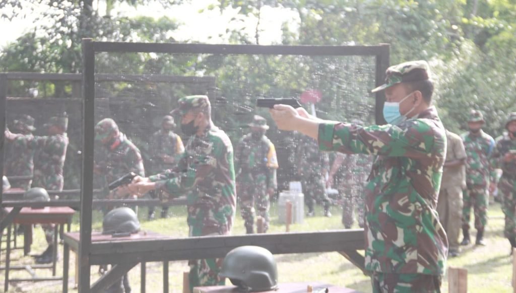Tingkatkan Keterampilan Dan Kemampuan, Korem 152/Baabullah Gelar Lomba Tembak Pistol Para Jajaran Perwira