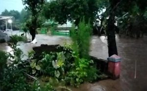Diguyur Hujan Selama 6 jam, 388 Rumah Di Madiun Terendam Banjir Hingga 1,5 Meter
