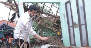 Gedung Aula Kelurahan Jrebeng Ambruk, Wali Kota Probolinggo Datangi Lokasi