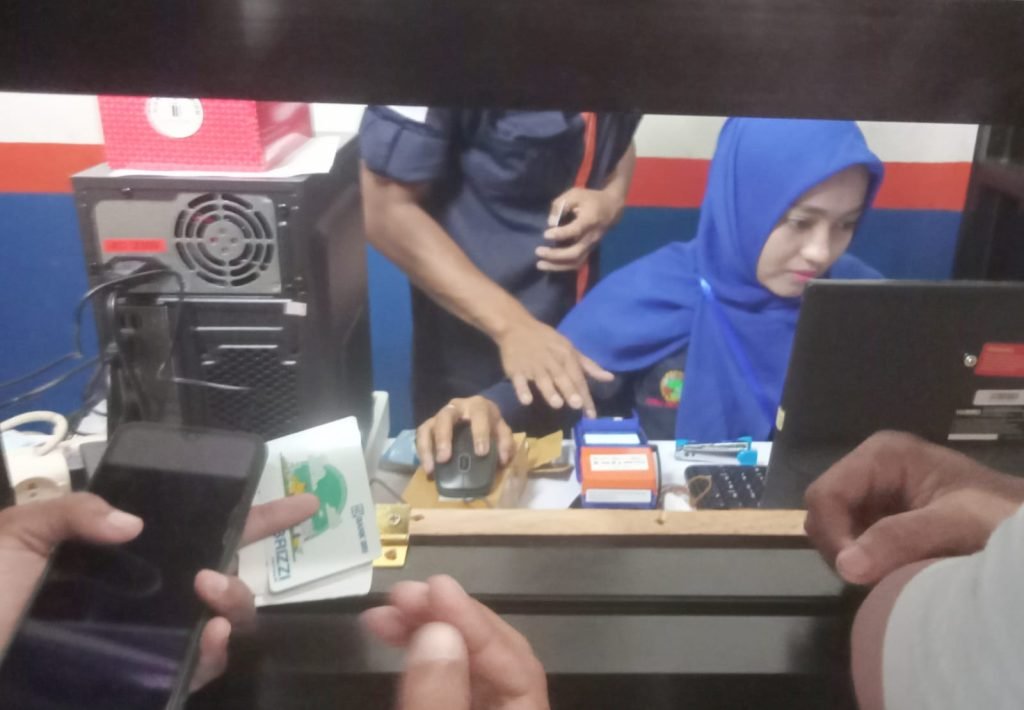 Pemberlakuan e-Ticket Oleh ASDP Cabang Ternate, Membuat Penumpang Resah