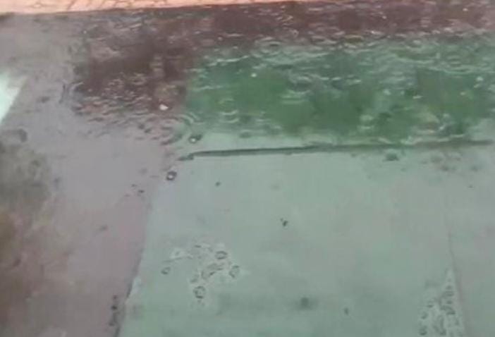 Wilayah Malang Diguyur Hujan Es Disertai Angin Kencang