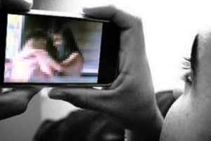 Viral, Video Dua Sejoli Di Bangkalan Tertangkap Basah Mesum Di Makam