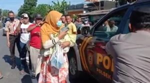 Penemuan Bayi Dalam Kardus Minyak Goreng Bikin Gempar 
