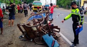 Pensiunan di Probolinggo Tewas Usai Tertabrak Mini Bus