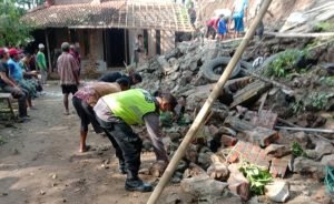 Tanah Longsor di Ponorogo Menimpa Dua Rumah Warga Kerugian Mencapai Puluhan Juta 