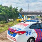 Bawa Tiga Penumpang Sebuah Mobil Xenia di Pasuruan Terperosok Ke Jalan Tol