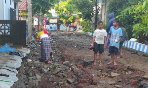 Banjir Bandang di Jember, Kondisi Jalan Rusak Parah