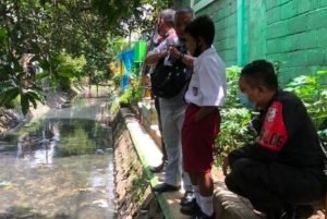 Penemuan Boks Berisi Janin Di Surabaya Membuat Anak SD Lari Terbirit-birit