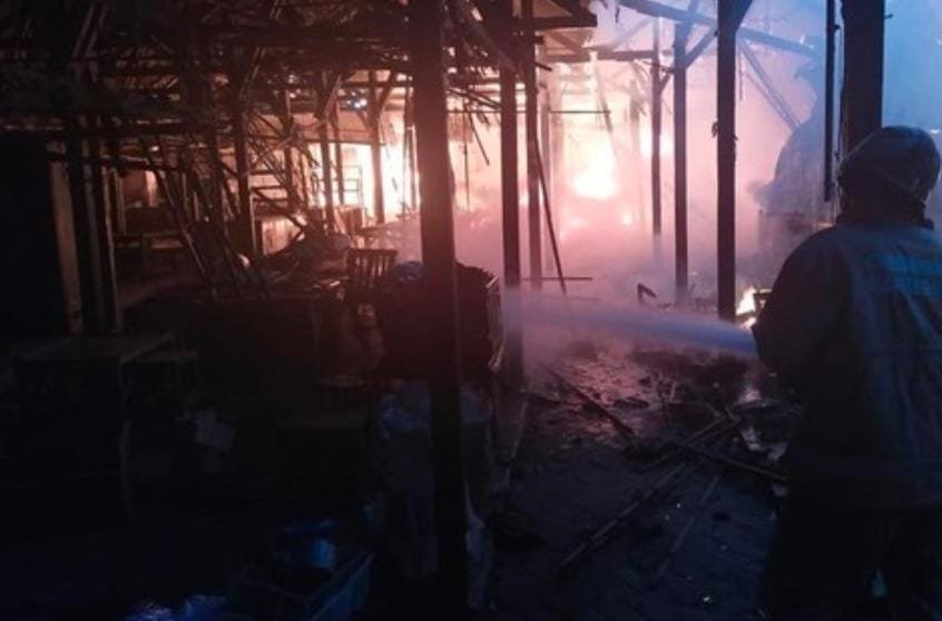 Pasar sedayu, terbakar, gresik