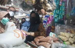 Pemkab Mojokerto Gelar Operasi Pasar Minyak Goreng Murah