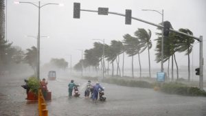 Hujan Angin Diperkirakan Terjadi di Jatim, Masyarakat Diminta Waspada