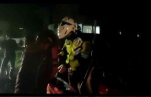 Hindari Genangan Air Di Jalan, Pemotor Di Mojokerto Tewas Terlindas Truk