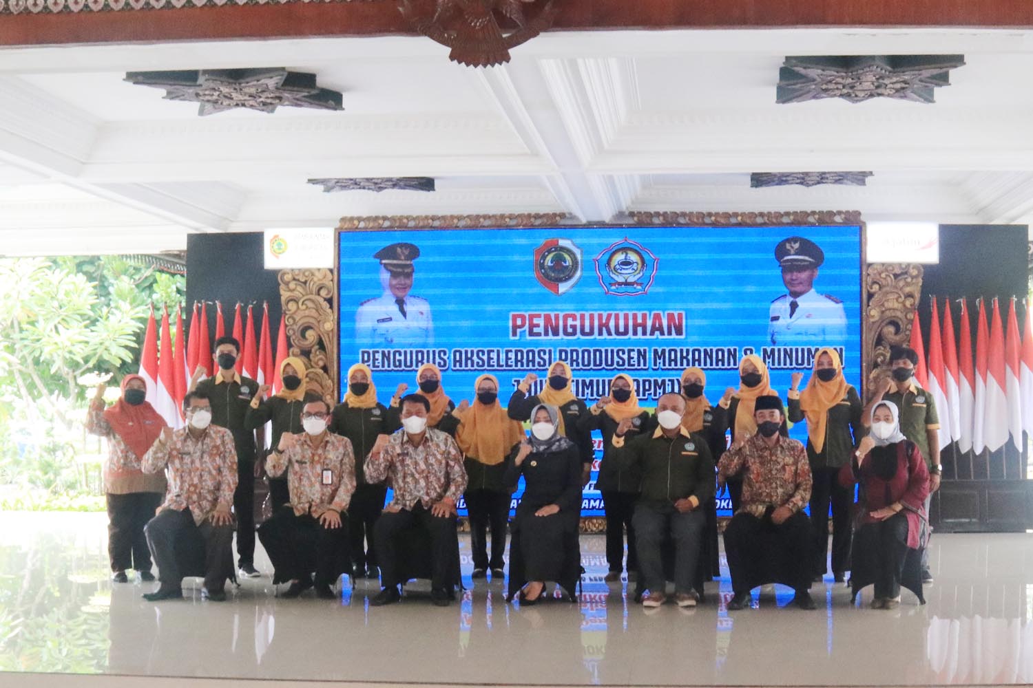 Bupati, Ikfina Fahmawati, APMJ, 12 Pengurus
