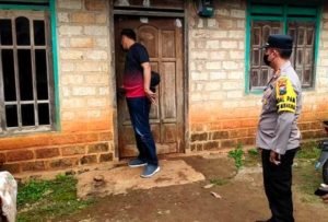 Gegara Buang Bangkai Ayam, Paman di Tuban tewas dibacok ponakan sendiri