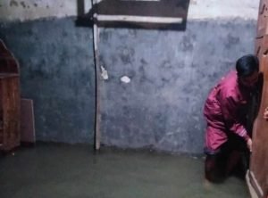 Sungai Kali Kloang Pamekasan Meluap Remdam Rumah Warga