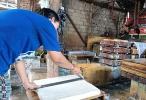 Harga Kedelai Melambung Tinggi, Perkecil Ukuran Tahu Jadi Solusi