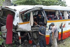 Kecelakaan Bus Vs Kereta Api, Polisi Periksa 5 Saksi