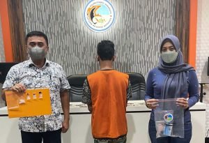 Nyambi Edarkan Sabu, Tukang Cuci Mobil di Surabaya Diringkus Polisi
