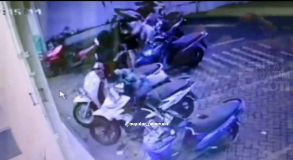 Parkir di Minimarket, Motor Milik Istri Brimob Polda Jatim Digasak Maling