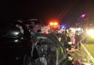 Mobil Personel Grub Musik Debu Kecelakaan di Tol Probolinggo, Dua Orang Dilaporkan Tewas