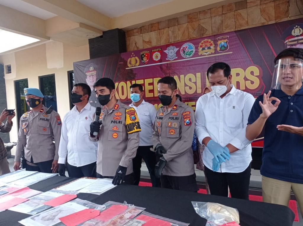 Edarkan Telur Busuk Ke Wilayah Mojokerto, Ibu Rumah Tangga Asal Jombang Masuk Bui