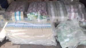 Transaksi Uang 3,73 Miliar di Tol Mojokerto, 6 Orang Diamankan Polisi