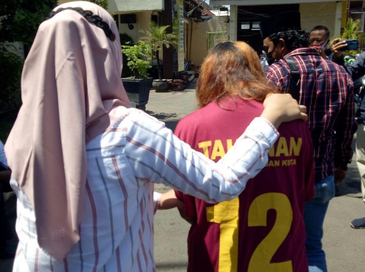 pembuang bayi, open bo, pasuruan