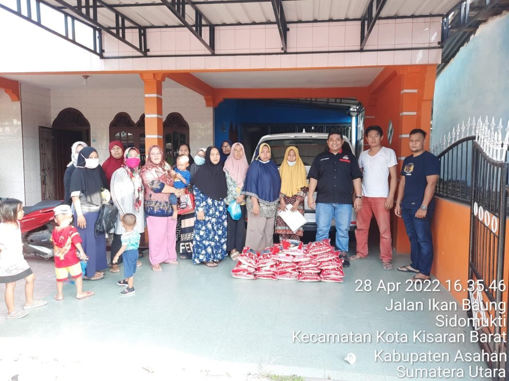 Bantuan Beras dari DPC Relawan Perjuangan Demokrasi (REPDEM) Kab. Asahan