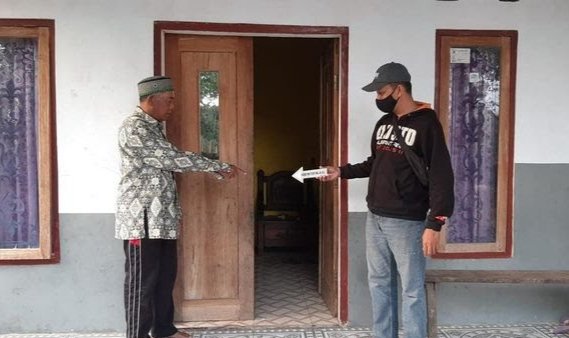 Penusukan di Mojokerto