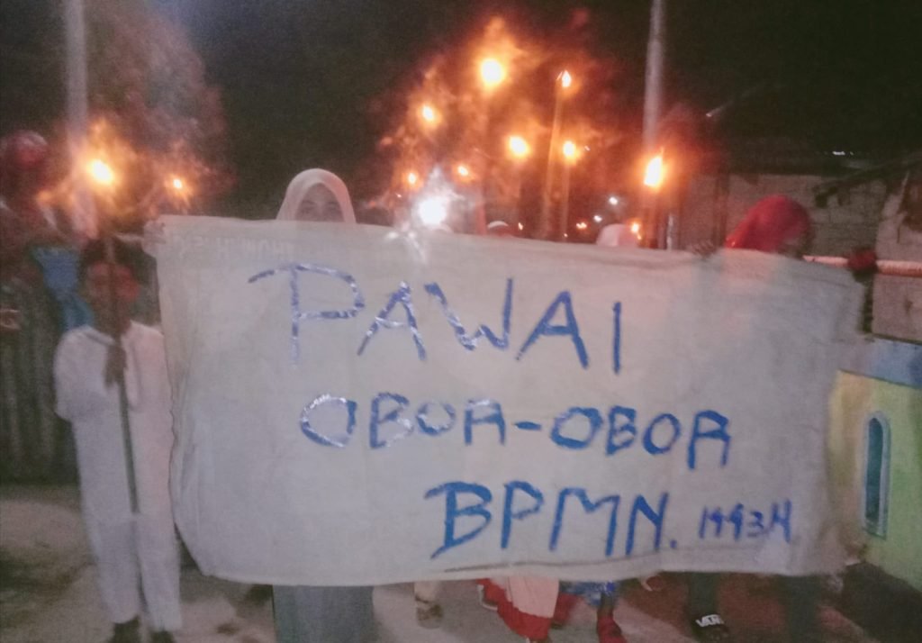 BPMN Bersama Pemuda Desa Ngokomalako Gelar Pawai Takbiran Serta Pembakaran 1.000 Obor