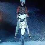 Emak-emak berhijab, Mojokerto,