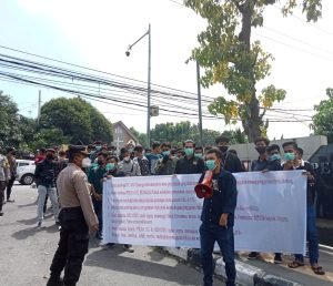 Desak Direktur PT ANJ AGRI Binanga Ditangkap, AMCI Geruduk Polda Sumut