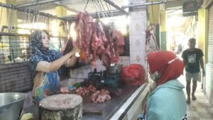 Marak Wabah PMK, Penjualan Daging Sapi di Surabaya Tetap Stabil