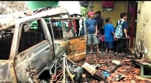 Diduga Depresi, Pemuda di Sampang Bakar Motor, Mobil dan Rumah Ikut Hangus